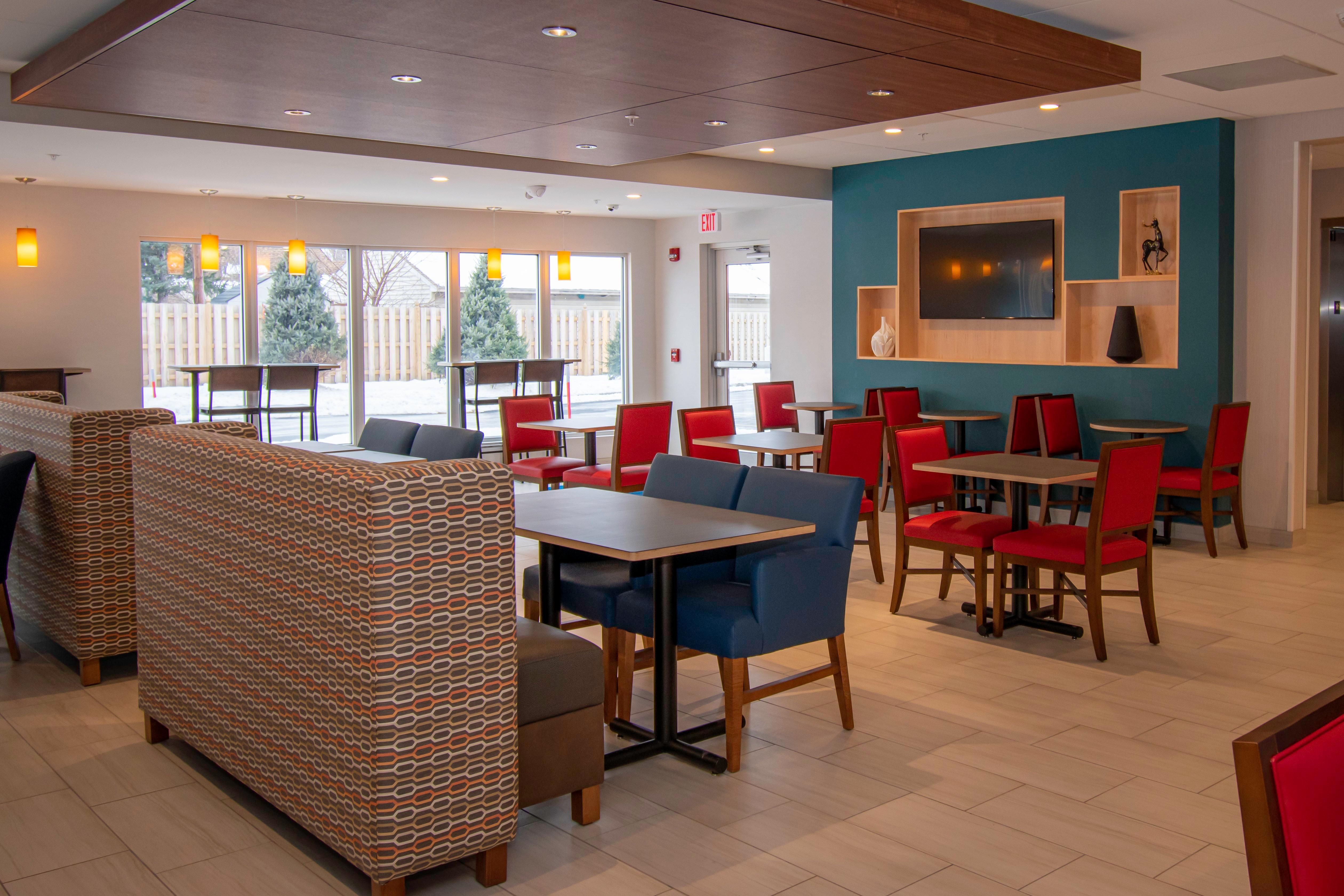 Holiday Inn Express & Suites Tonawanda - Buffalo Area, An Ihg Hotel מראה חיצוני תמונה